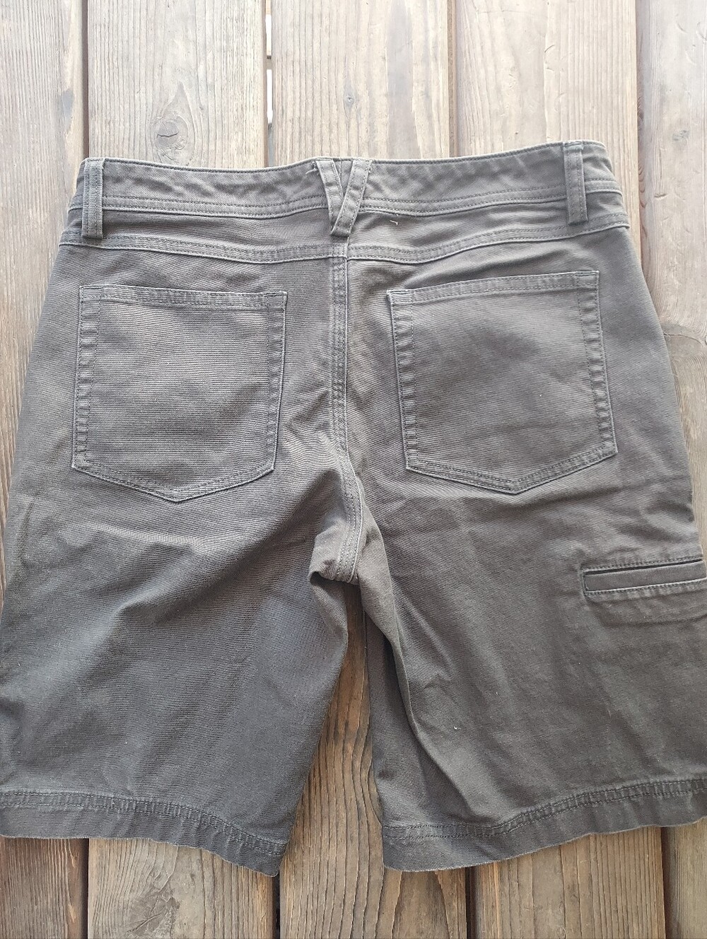 Duluth Trading Co Cargo Shorts - Picture 4 of 9